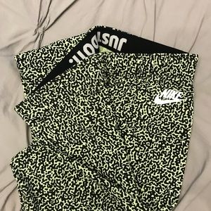 Nike Pants - Nike Leg-A-See All Over Print Leggings Nike Pants - Nike Leg-A-See All Over Print Leggings